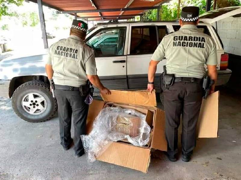 Guardia Nacional intercepta vehículo con cuatro kilos de marihuana