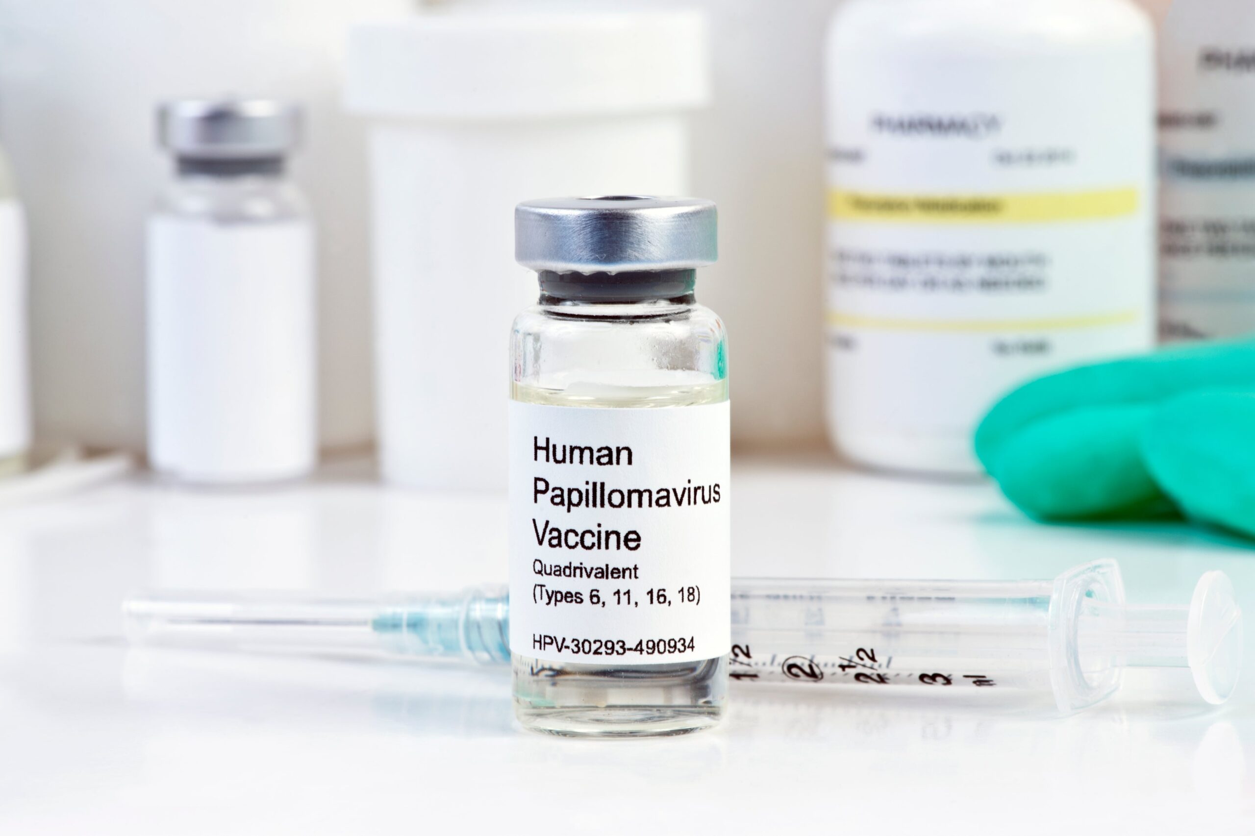 Vacuna contra el virus del papiloma humano reduce en 87% el cáncer: estudio