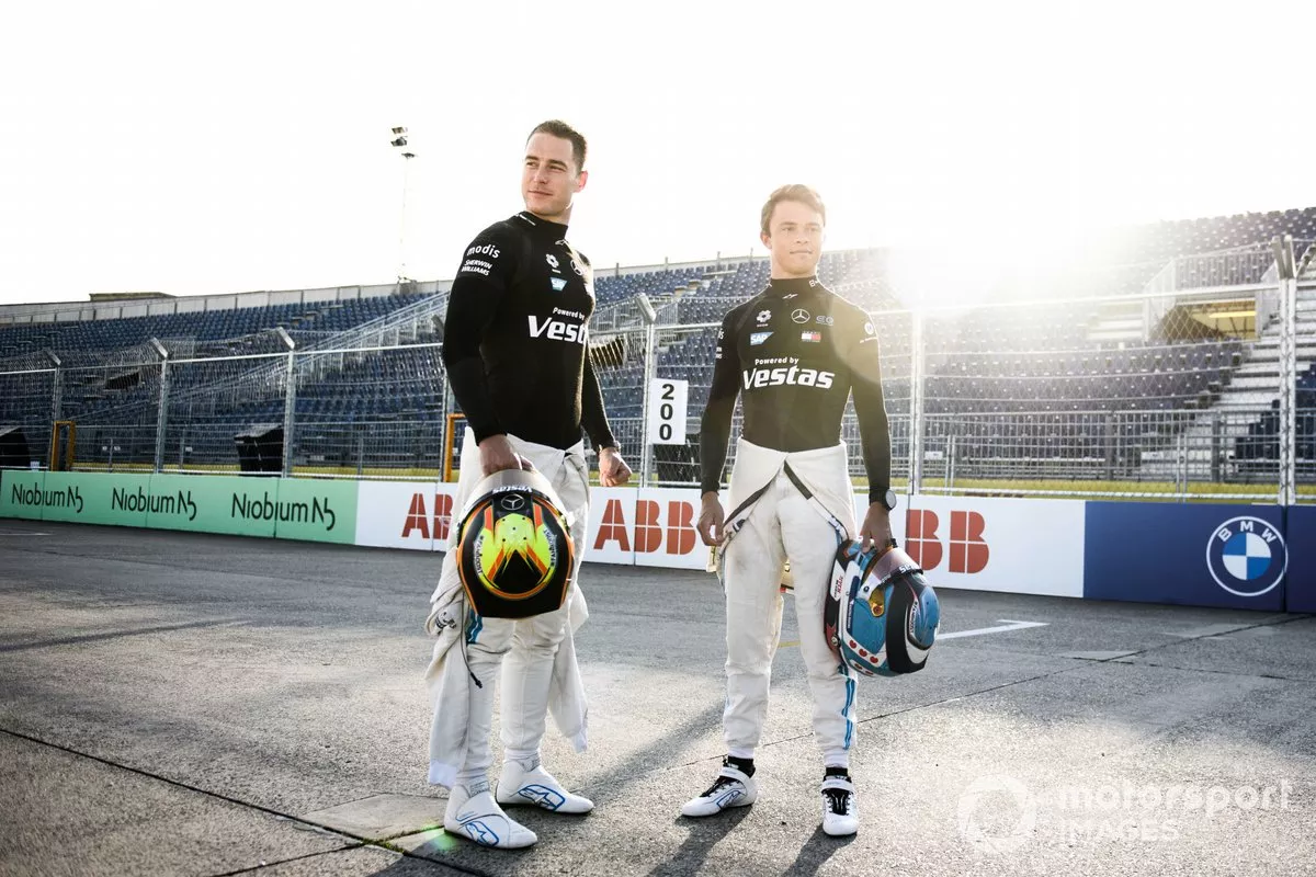 De Vries y Vandoorne harán test en IndyCar