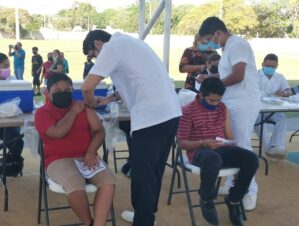 Inicia vacunación contra el COVID-19 para niños de 12 a 14 años en JMM