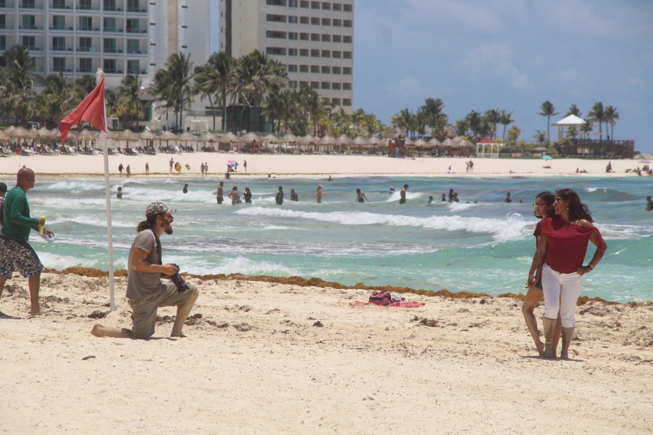 Turistas abarrotan ya los principales puntos de la Zona Hotelera de Cancún