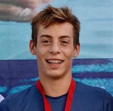 Distinguen a nadador cozumeleño con premio al Mérito del Deporte 2022